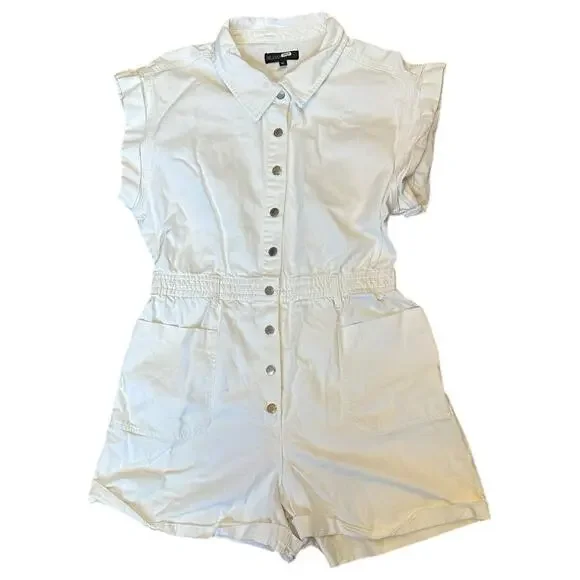Blank NYC White Sleeveless Button-Front Romper - Picture 3 of 9